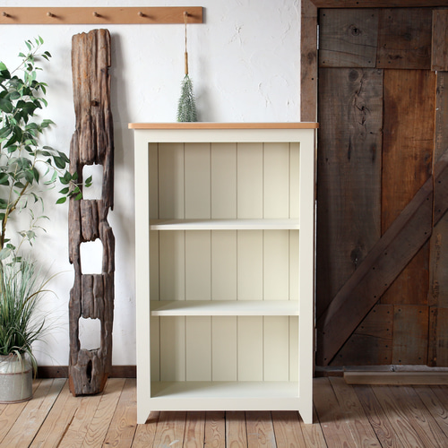 №38 A4サイズの本が三段置ける白い本棚・ディスプレイラックにも