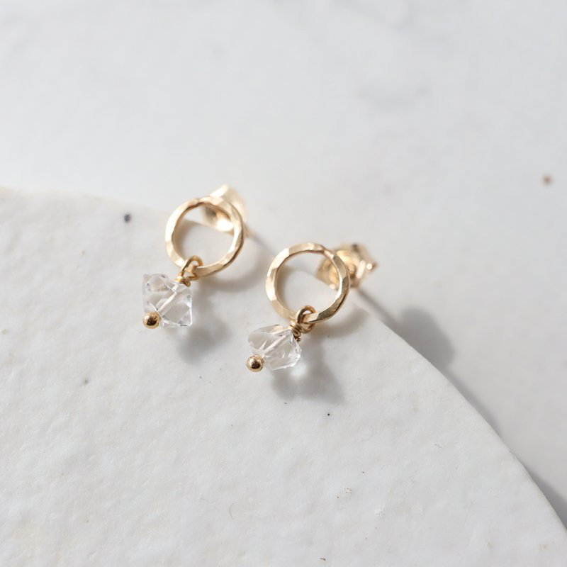 14kgf/小さなピアス×ハーキマーダイヤモンド