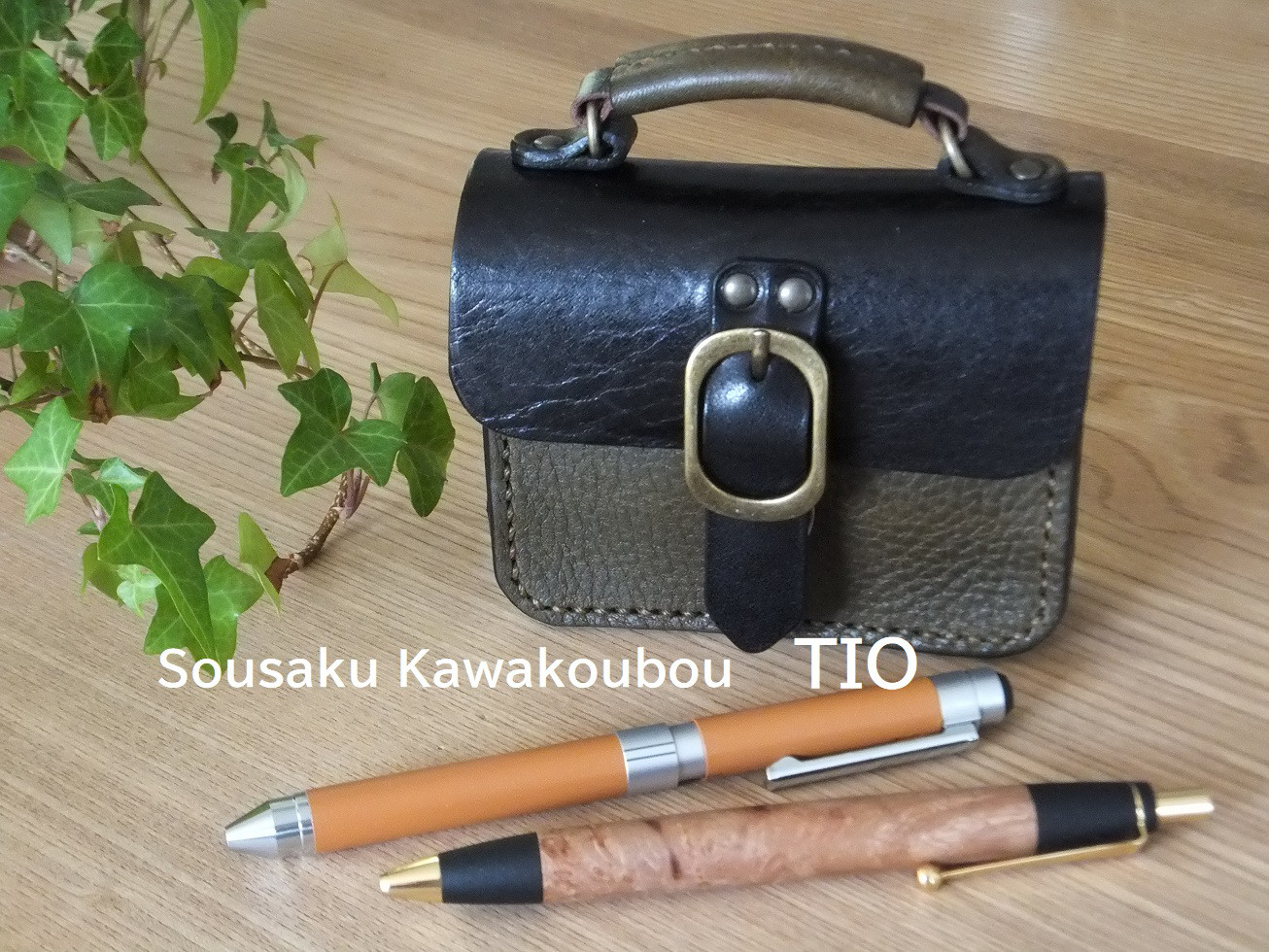 【送料無料】★ミニミニ総手縫い本革バッグ　ＴＩＯーＭＢ００１