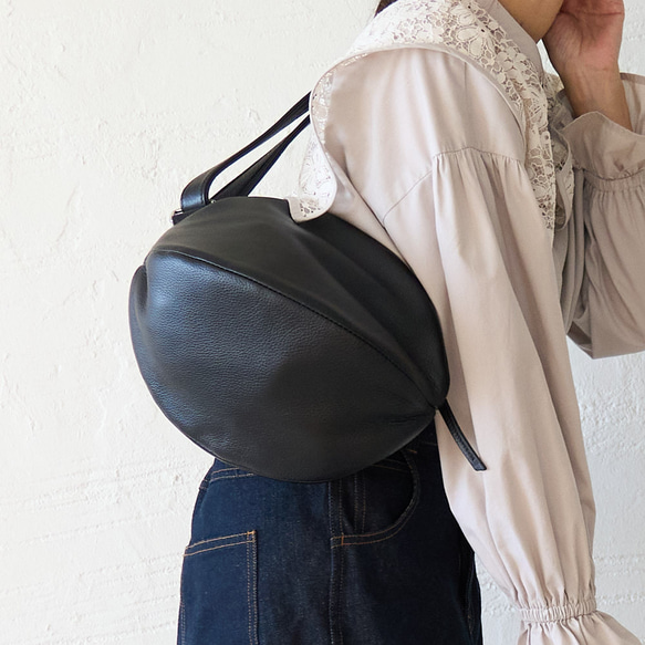 ﾓﾘﾉｶﾞｯｺｳ　上質本革ころんとポーチ肩紐3cmタイプ（ブラック）｜koro-f-rl-bk 3枚目の画像