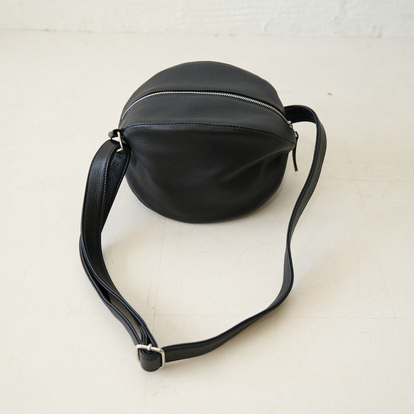 ﾓﾘﾉｶﾞｯｺｳ　上質本革ころんとポーチ肩紐3cmタイプ（ブラック）｜koro-f-rl-bk 5枚目の画像