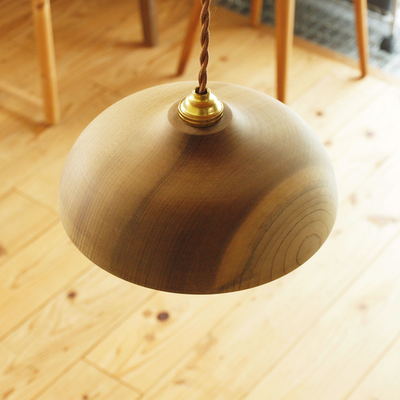 木製ペンダントランプ　朴材3　ランプシェード　天井照明 3枚目の画像