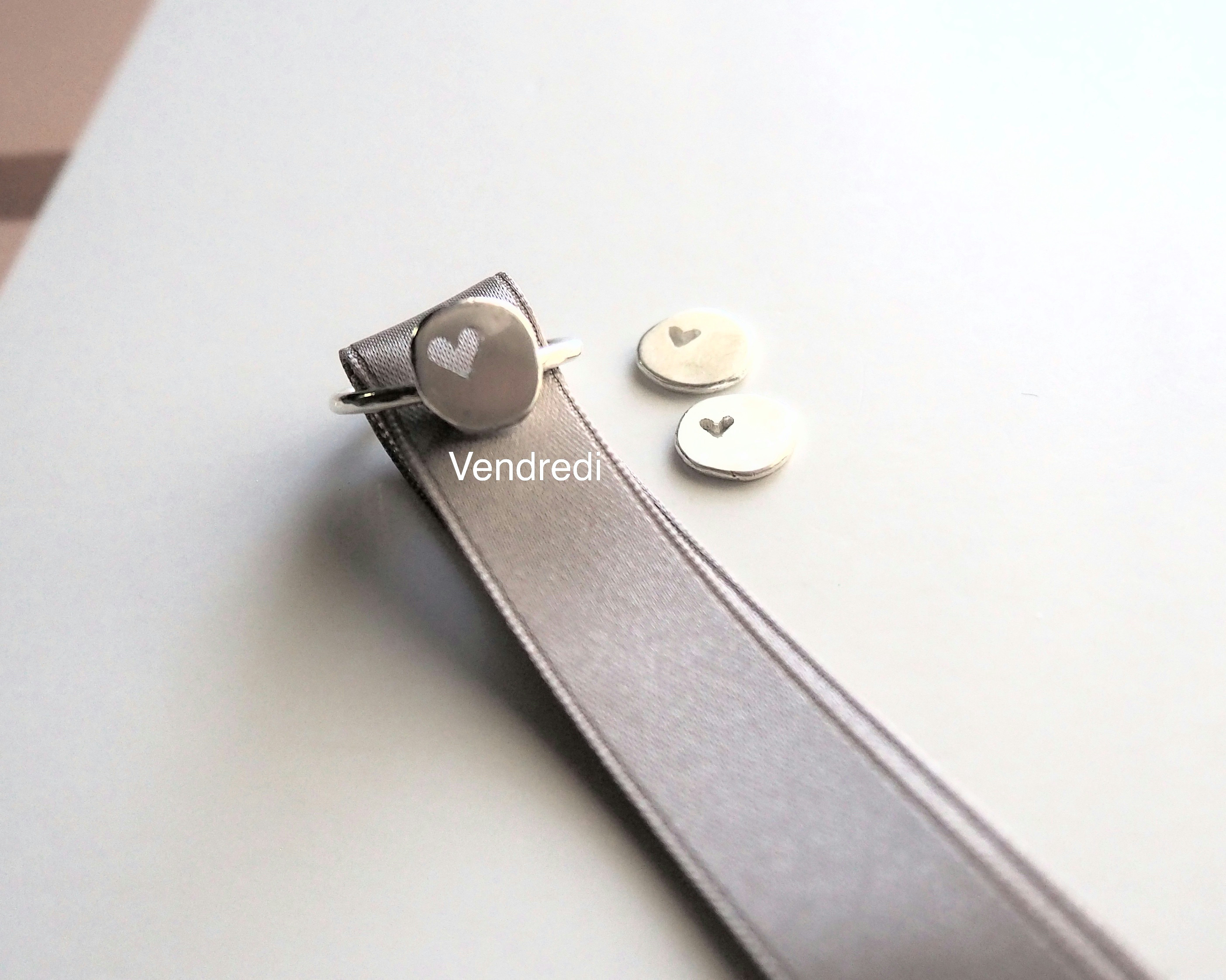 （再販）純銀のプレート・ハートの小窓・ring