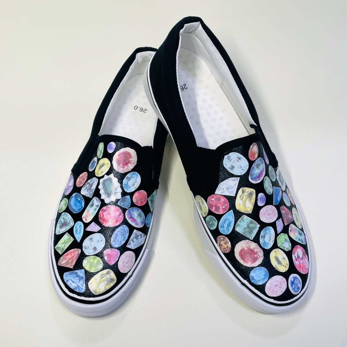 パステル宝石柄スリッポン (ブローチオプション有) BLACK ユニセックス22.0cm〜29.0cm 撥水加工ver