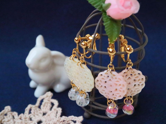 粉貝殼蕾絲美式燈飾珠圓形勾玉耳環*粉貝殼優雅可愛可愛成人優雅 第10張的照片