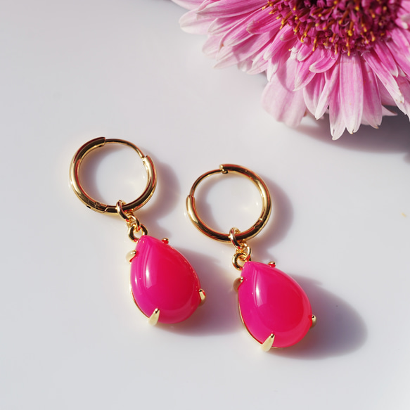 フーシャピンクカルセドニーピアス・サージカルステンレス　～フクシアの花 1枚目の画像