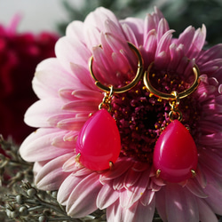 フーシャピンクカルセドニーピアス・サージカルステンレス　～フクシアの花 2枚目の画像