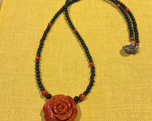 重文大好き★美品 NOJESS K10 珊瑚 サンゴ 薔薇 バラ チャーム 重文大好き☆美品 NOJESS K10 珊瑚 サンゴ 薔薇 バラ チャーム