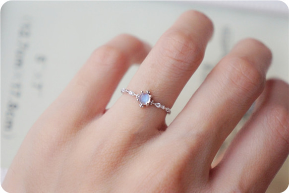 倫敦藍托帕石或月光石戒指 小指戒指 可疊戴 ~ 十一月生日石 第6張的照片