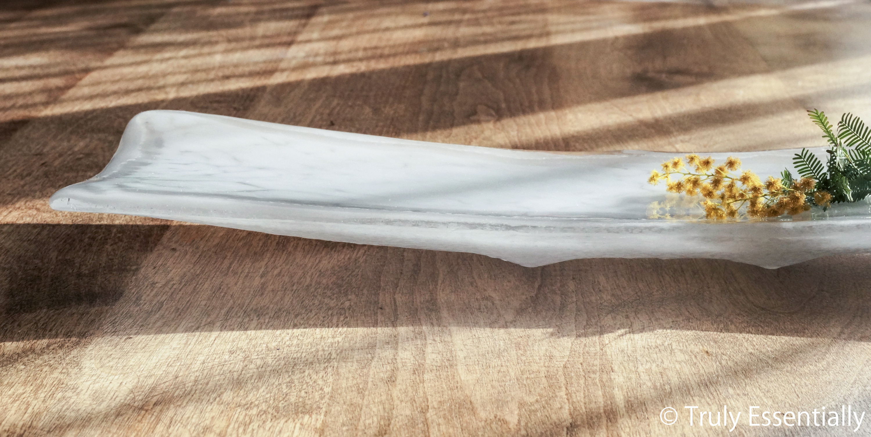 【１点限定制作】● 白色ガラスの器 -「 KAZEの肌 」● 37×15(cm)