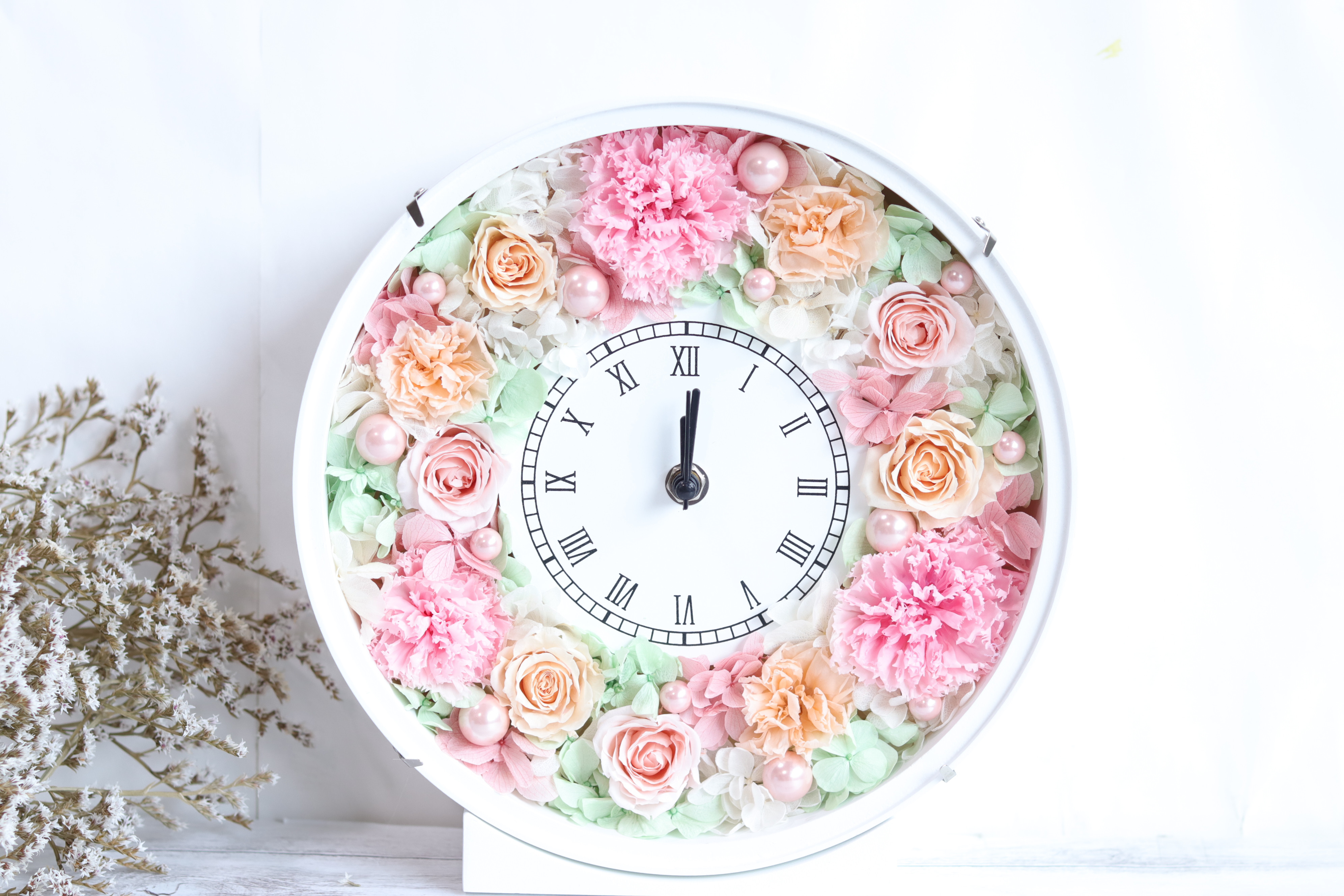 無料ラッピング付＊カーネーション×バラのお花畑＊ピンク花時計＊プリザーブドフラワー