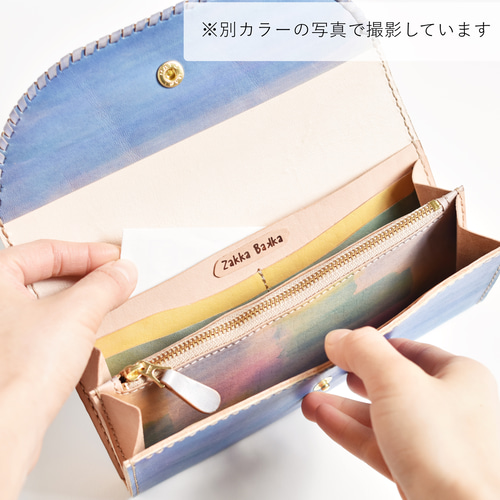手染めの革財布「空色（三つ折り長財布）」 長財布 Zakka Bakka 通販