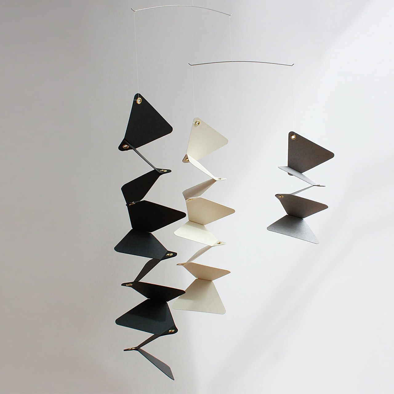 モビール ひとつと連続【▲】