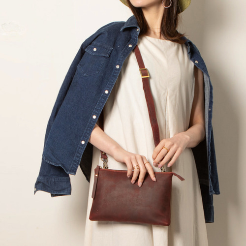 シーンに合わせて使い分けできる3Wayバッグ】 ショルダー 本革