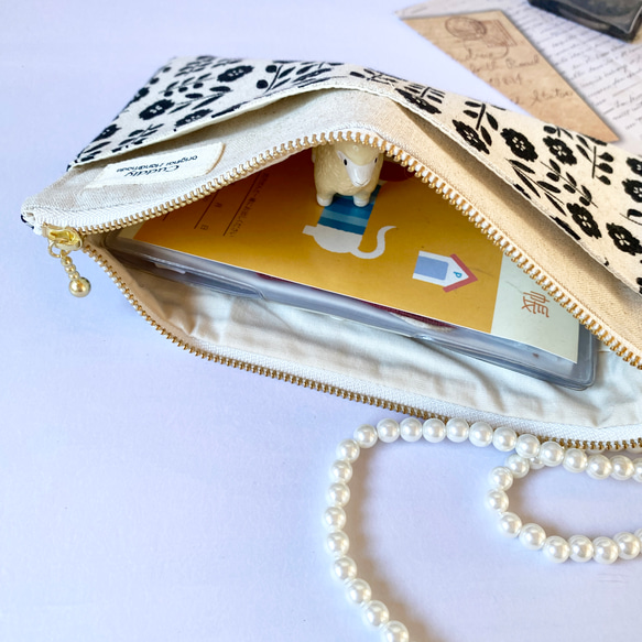 ＊綿麻＊花柄＊フラットポーチ＊通帳入れ＊お薬手帳入れ＊20センチファスナー 10枚目の画像