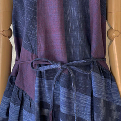 手織り綿で仕立てたギザギザ裾のワンピース コットン100% フリーサイズ ブルー系 12枚目の画像