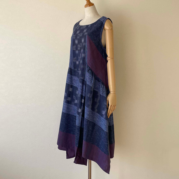 手織り綿で仕立てたギザギザ裾のワンピース コットン100% フリーサイズ ブルー系 4枚目の画像