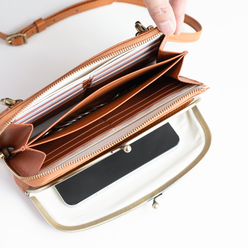 1月末頃のお届け がま口お財布ショルダー キャメル スマホショルダー