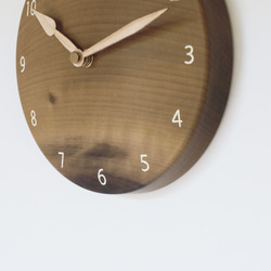 木製 掛け時計 丸型 朴（ホオ）材2 4枚目の画像