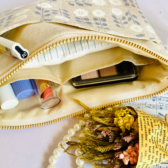 ＊綿麻＊北欧風＊花柄＊お薬手帳がすっぽり入るフラットポーチ＊ 15枚目の画像