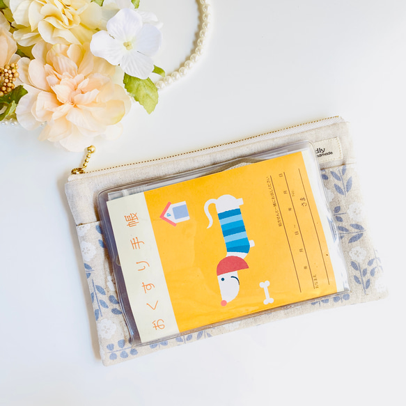 ＊綿麻＊北欧風＊花柄＊お薬手帳がすっぽり入るフラットポーチ＊ 9枚目の画像
