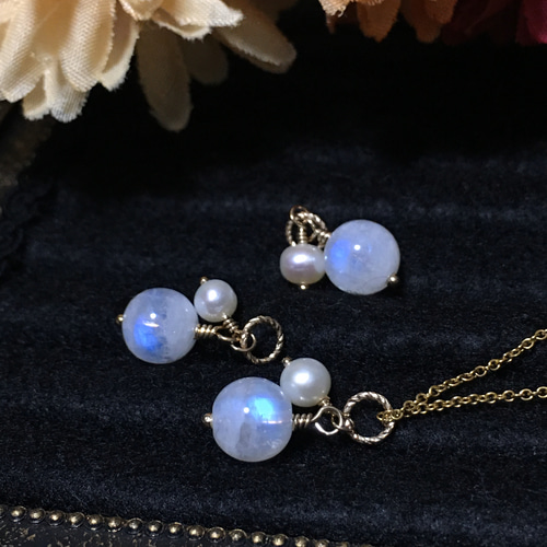 再販2】【14kgf】【未来予知・奇跡を呼ぶ】レインボームーンストーン