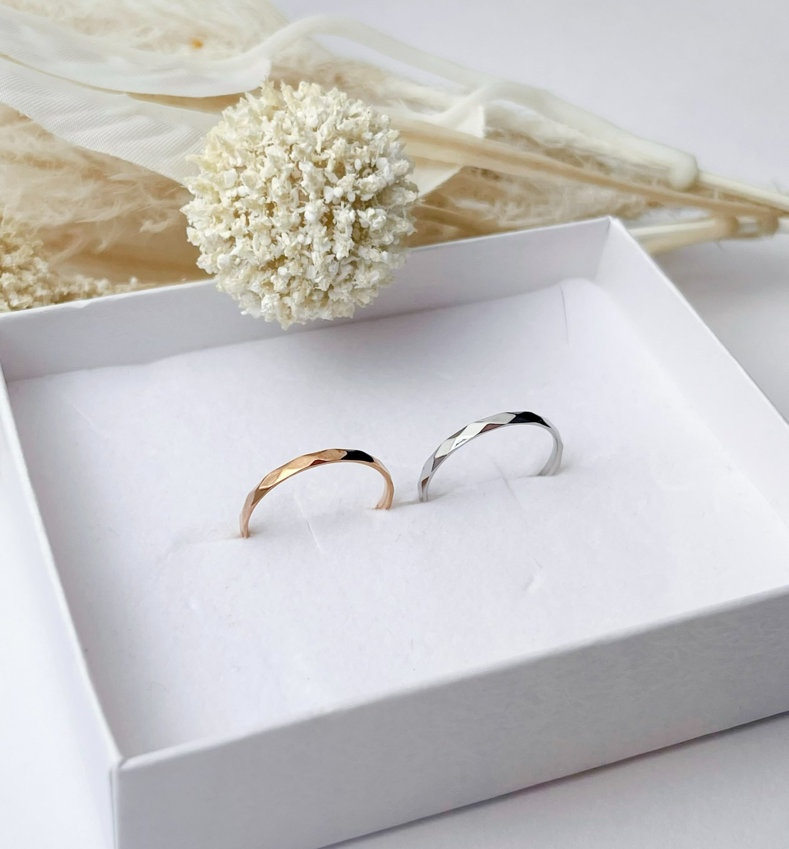 『さざ波メモリーズ＊』華奢 シンプル ペアリング  ステンレス 刻印 名入れ マリッジリング 結婚指輪 アレルギーフリ-