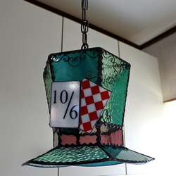 送料無料 新色 アリス マッドハッター 帽子 ステンドグラス ペンダント ライト ランプ 照明 7枚目の画像