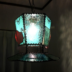 送料無料 新色 アリス マッドハッター 帽子 ステンドグラス ペンダント ライト ランプ 照明 3枚目の画像