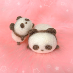 サンタになった雪だるぱん☆羊毛フェルトのふわふわパンダふわぱんの
