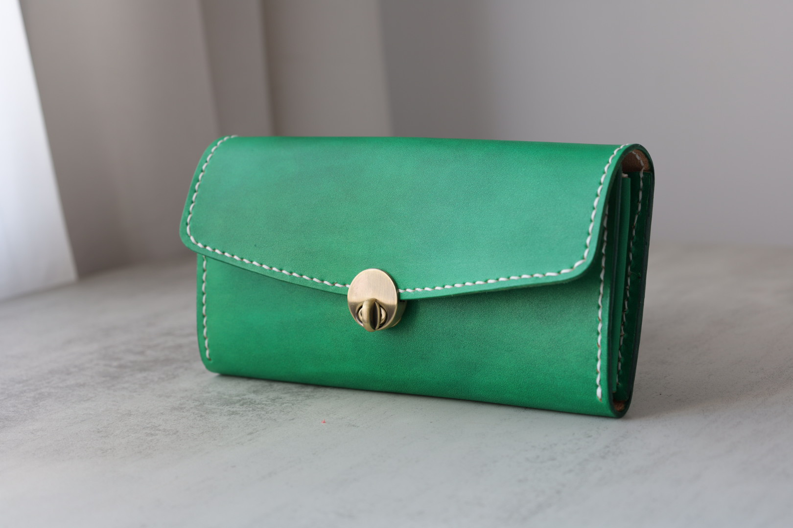 新作 長財布 レディース 革 大容量 牛革手作り手縫い収納オルガン長財布手染め / 総手縫い