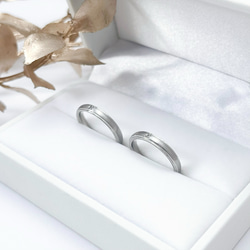 【繊細な輝き】マット加工 誕生石 ペアリング 指輪 名入れ 刻印 ステンレス 結婚指輪 マリッジリング プレゼント 2枚目の画像