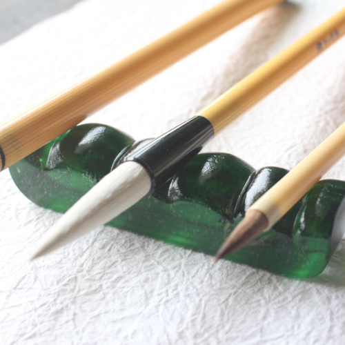 ガラス製 書道具 筆置き 筆架「とぅるんなる・翠」 書道 水硝舎 すい