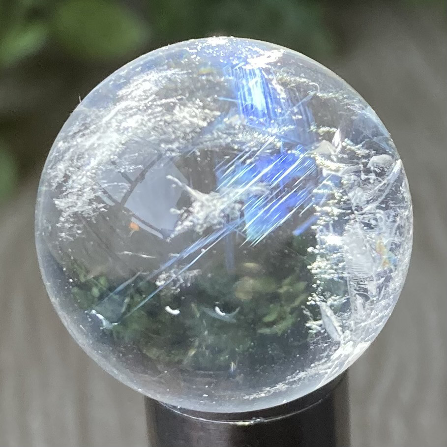 幻想的な光をたたえる希少石 /ブルーエンジェルラダークオーツスフィア/天然石 ストーン