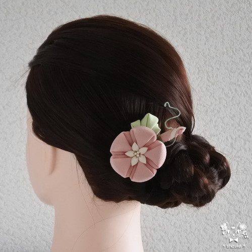 つまみ細工 ピンク系の朝顔のブローチ 髪飾り チェーン下がり 浴衣  