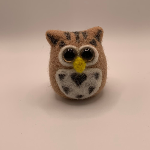 茶色いブラウン しぇふ染め×かけるり 土身フクロウ 楽天市場】幸福を運ぶフクロウ、幸（コウ）フクロウ ブラウン M