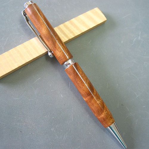 楠】木軸ボールペン 杢が素晴らしい【即日発送】 ペン・筆記用具