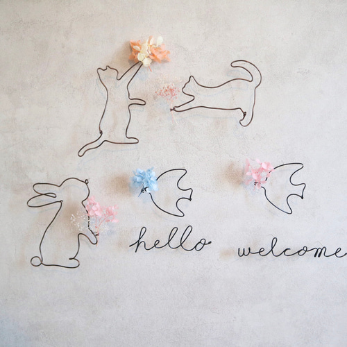 お花を運ぶねこちゃん.:* 玄関 北欧 ナチュラル ワイヤーアート ニッチ