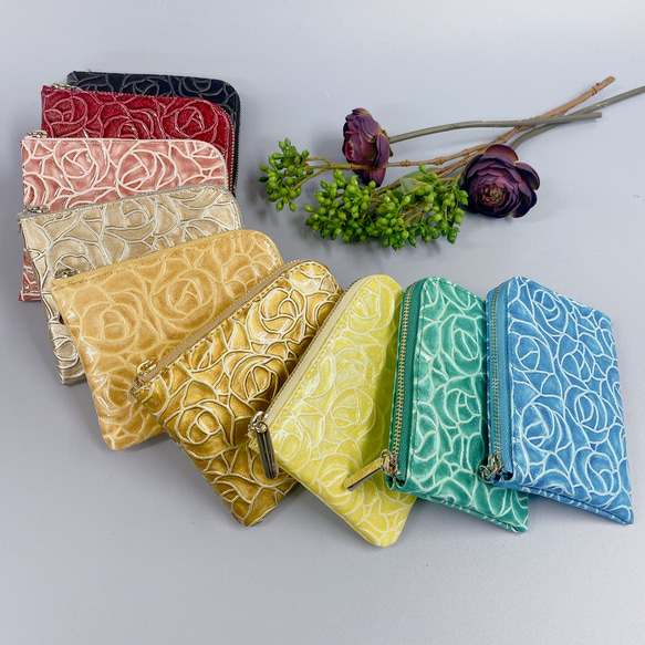 薄マチで使いやすい ハーフ財布 エナメルローズ オーシャンブルー 日本製 コンパクト財布《Squeeze スクイーズ》 6枚目の画像