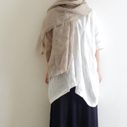 胡桃色薄亞麻披肩 第3張的照片