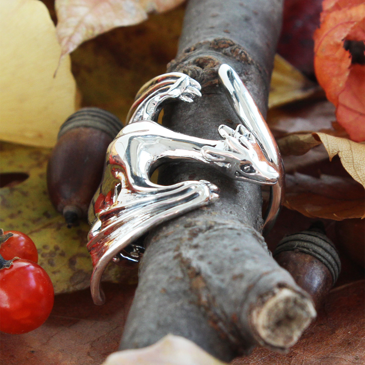 指乗りブラックドラゴンのリング(受注生産)