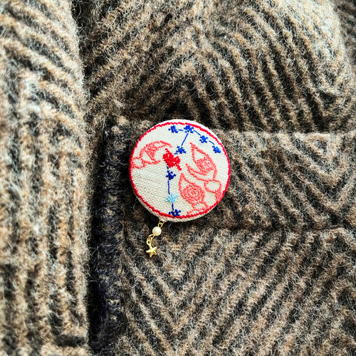 さそり座 星座刺繍くるみボタンブローチ/ヘアゴム スコーピオン