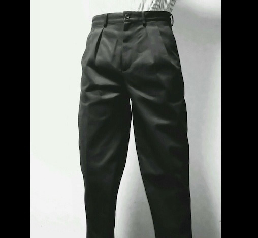 ブラックデニム２タックパンツ