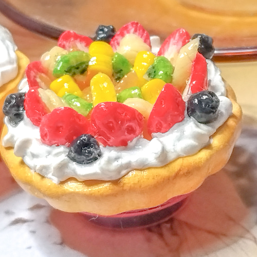 本物みたいイチゴタルトとフルーツタルトのマグネット フェイク