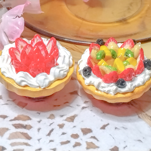 本物みたいイチゴタルトとフルーツタルトのマグネット フェイク
