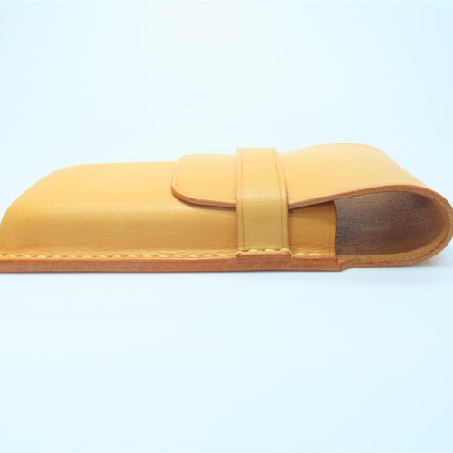 ハンドメイド　牛ヌメ革ペンケース ハンドメイド 牛ヌメ革 ペンケース