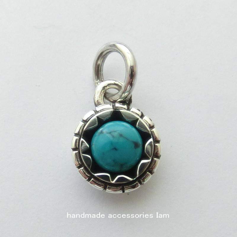 受注生産商品　ターコイズ　トルコ石　ネイティブペンダント　シルバー925　IP0358t