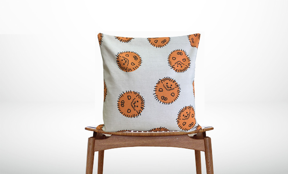 森のクッション　Hedgehogs