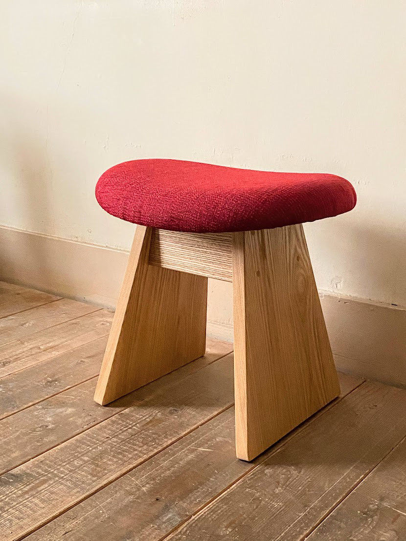 nene　スツール 38,500円