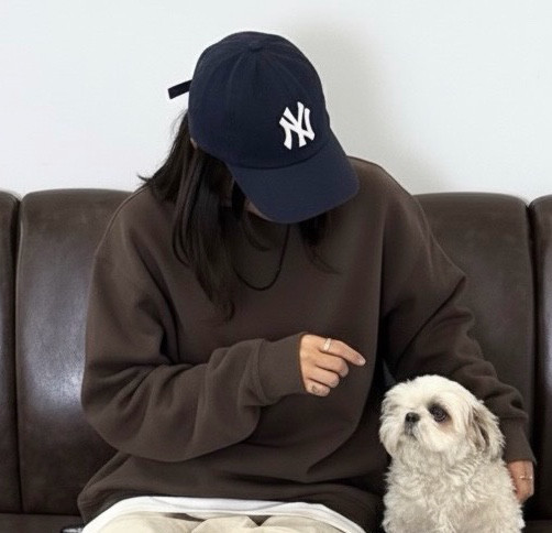 シンプル無地のオーバーシルエットプルオーバー / 手刺繍 / チョコブラウン